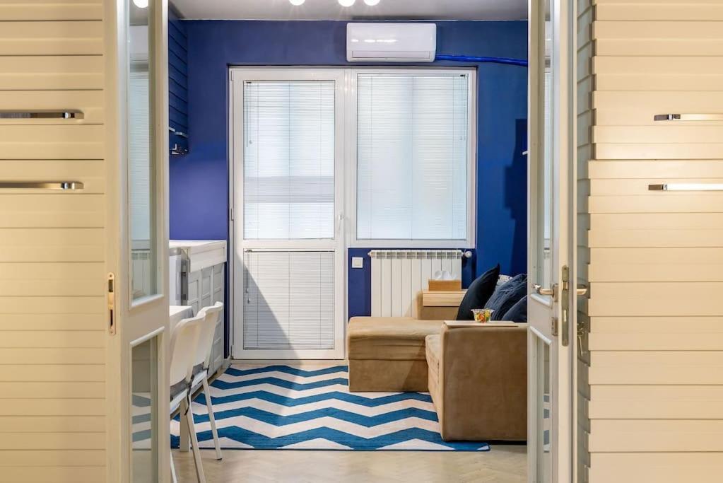 Modern - Central Apartment Бухарест Экстерьер фото